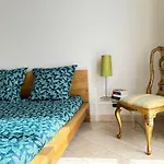 Star 200 Mt Dalla E Parcheggio Privato *