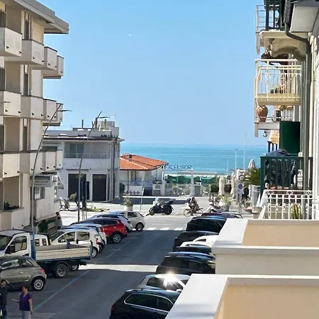 Star 200 Mt Dalla E Parcheggio Privato Appartement